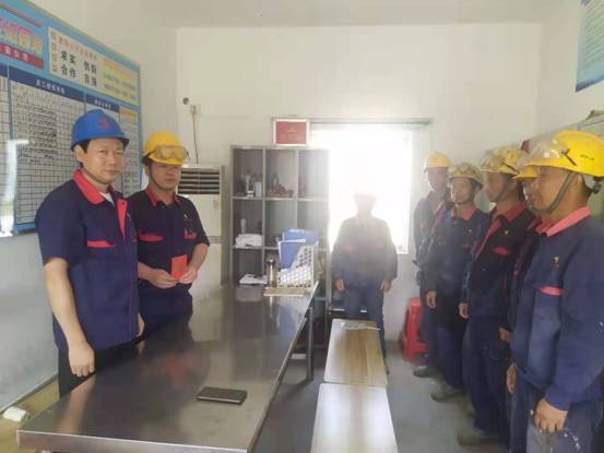 第一修建工程事业部开展退伍武士职工慰问