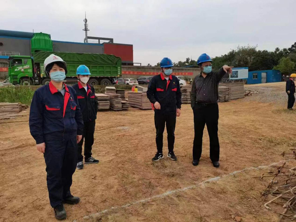 公司总司理检查指导公司工业升级基地项目建设事情