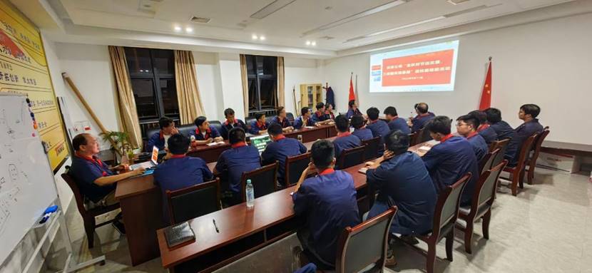 装置公司开展“金秋时节话生长 三送服务到下层”运动