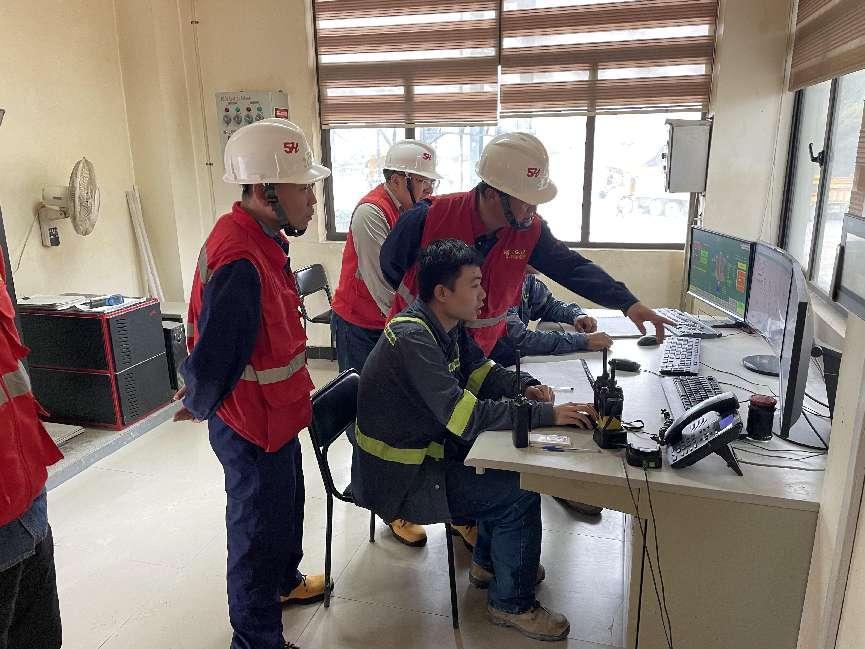 蒋科宏赴厄瓜多尔分公司调研指导事情