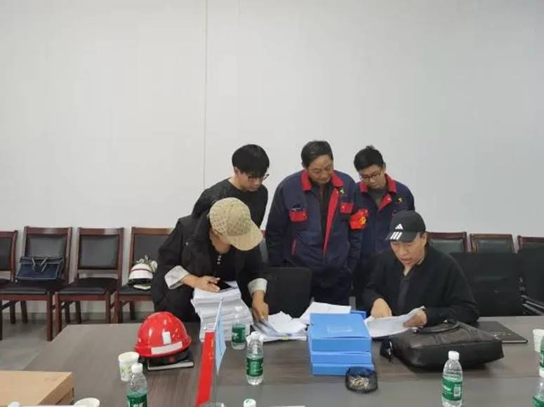 赤峰金通二期电解项目部顺遂通过赤峰市高新区国庆节前清静、质量...