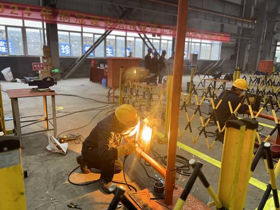 公司举行电焊工、电工手艺交锋