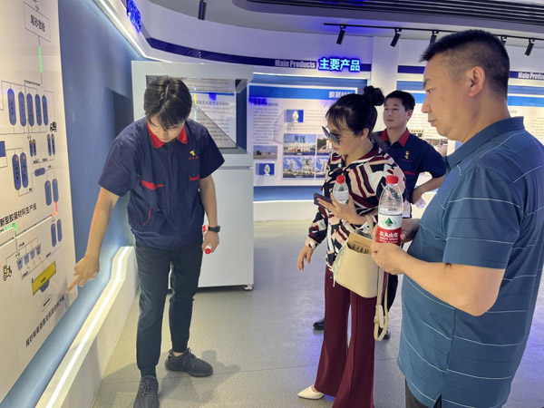 生态情形部固体废物与化学品治理手艺中心到建材公司调研 