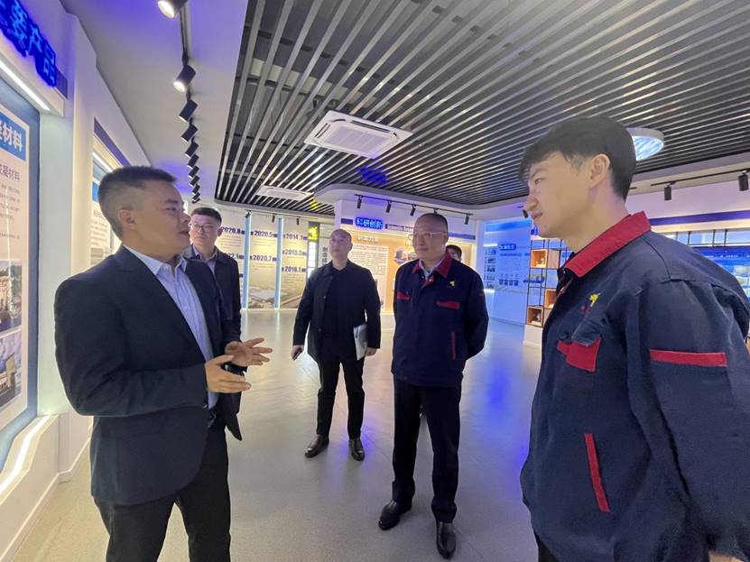 铜陵海螺水泥到建材公司开展手艺交流