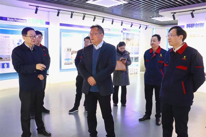 蒋培进到304永利集团唯一建慰藉问难题职工并调研